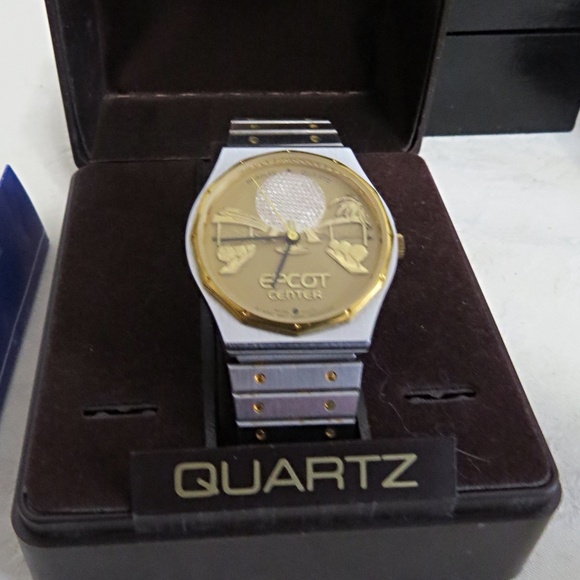 RARE Disney Collectable: MENS Bradley Time Division’s 1982 Ode to EPCOT Watch - Picture 1 of 6